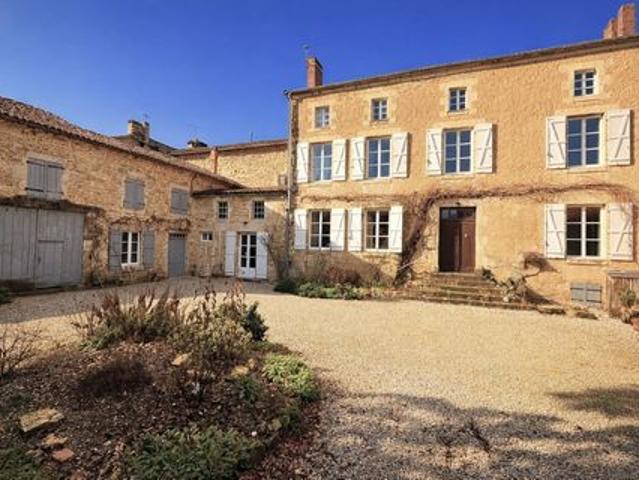 Maison vente à Confolens, Champagne-mouton
