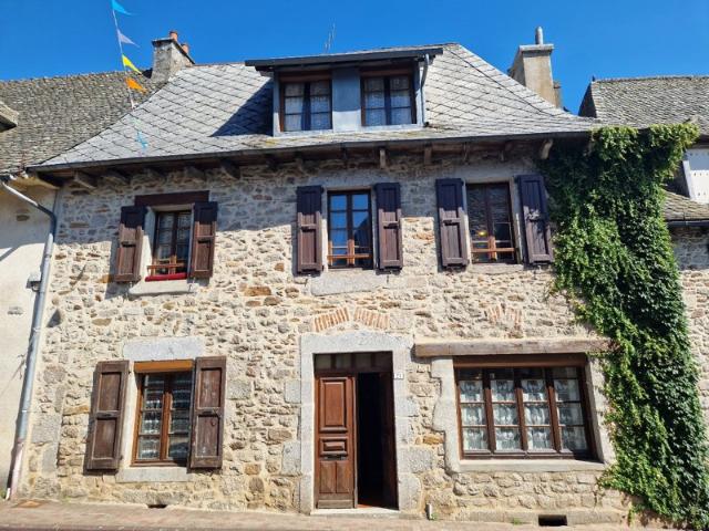 Maison vente à Aurillac, Saint-mamet-la-salvetat