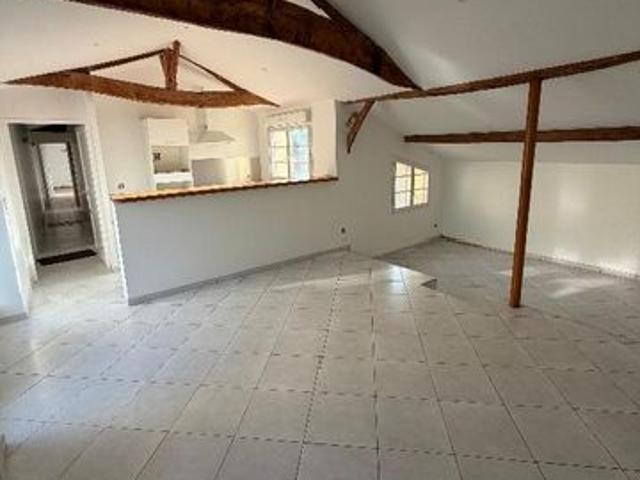 Maison location à Marcillac, Val-de-Livenne