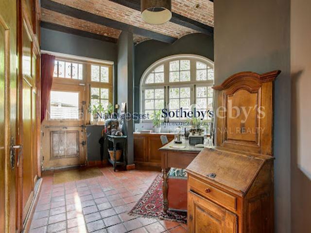 Maison vente à Lille, Croix