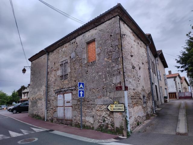 Maison vente à Nontron, Champniers-et-reilhac