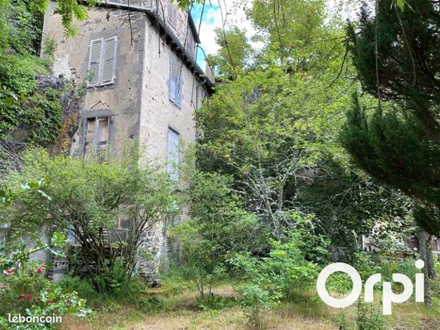 Maison vente à Saint-Flour, Cantal