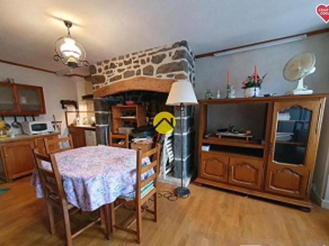 Maison vente à Saint-Flour, Pierrefort