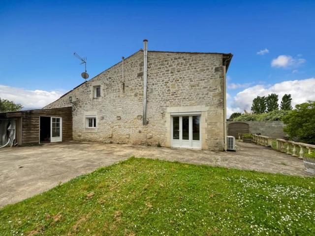 Maison vente à Saintes