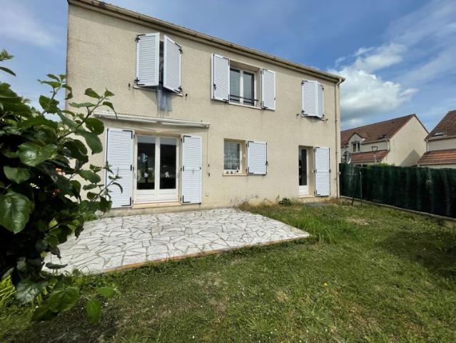 Maison vente à Saint-Germain-en-Laye, Carrières-sous-poissy
