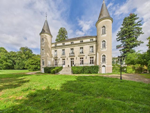 Maison vente à Le Coudray, Tournon-Saint-Pierre