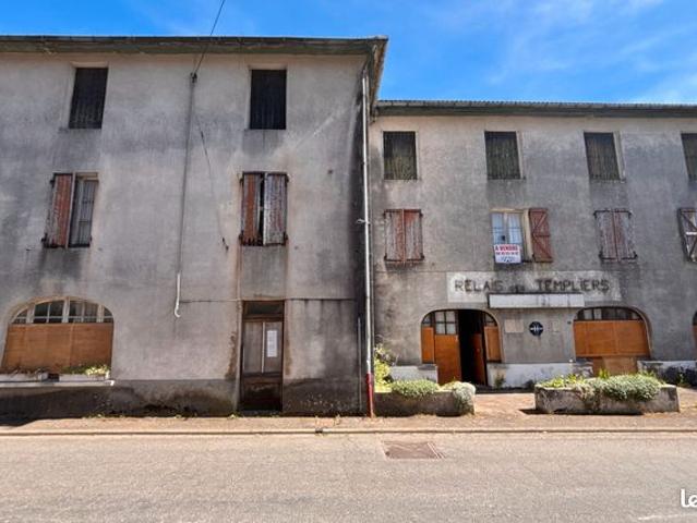 Maison vente à Figeac, Latronquière
