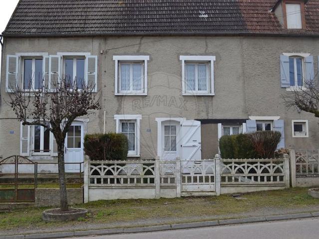 Maison vente à Château-Chinon (Ville), Fours