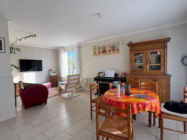 Maison location à Le Port, Niort