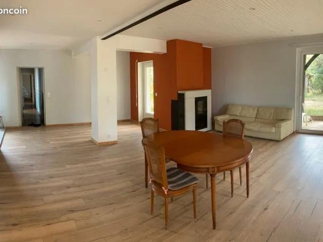 Maison location à Monplaisant, Dordogne