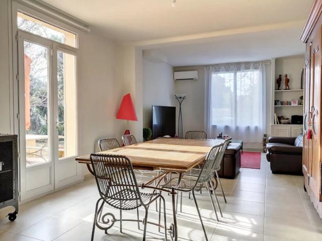 Maison location à Nîmes, Villeneuve-lès-avignon