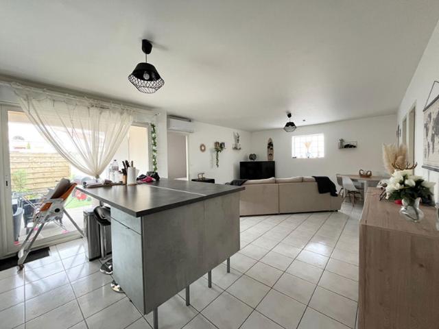 Maison vente à La Rochelle, Croix-chapeau