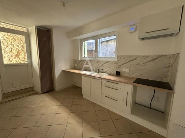 Maison location à Jonzac, Saint-genis-de-saintonge