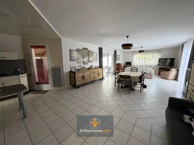 Maison vente à La Rochelle, Courçon