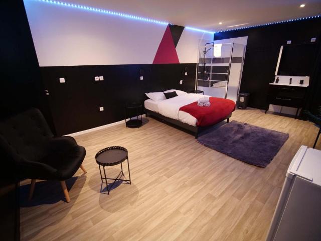 Maison vente à Lille, Croix