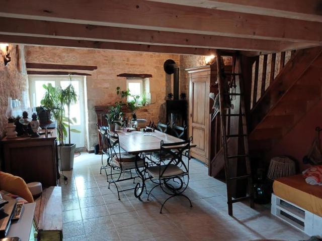 Maison vente à Fontenay-le-Comte, Xanton-chassenon