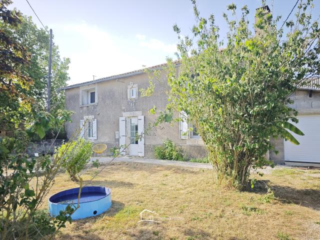 Maison vente à Niort, Rom