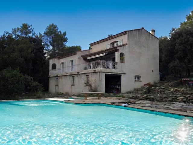 Maison vente à Arrondissement de Toulon, Le Beausset