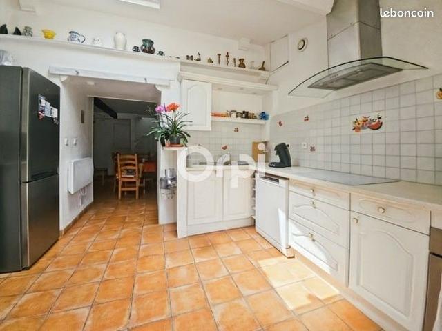 Maison vente à Oloron-Sainte-Marie, Lées-athas