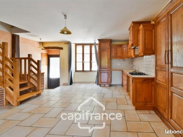 Maison vente à Lons-le-Saunier, Arlay