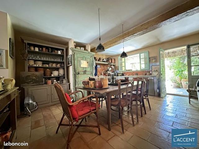 Maison vente à Nîmes, Aigues-mortes