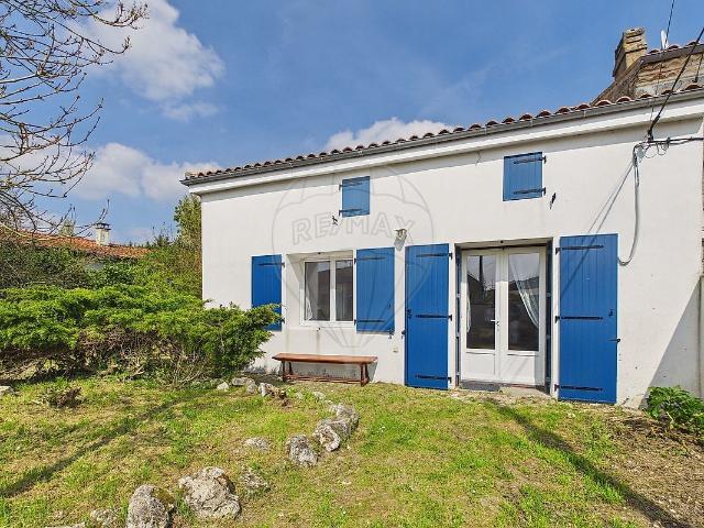 Maison vente à Saintes, Médis