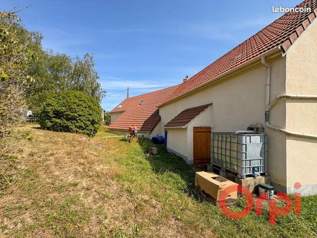 Maison vente à Saint-Amand-Montrond, Vereaux