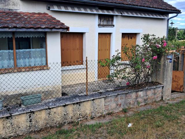 Maison vente à Les Brossards, Lapalisse