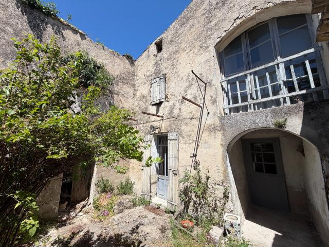 Maison vente à Carpentras, Entrechaux