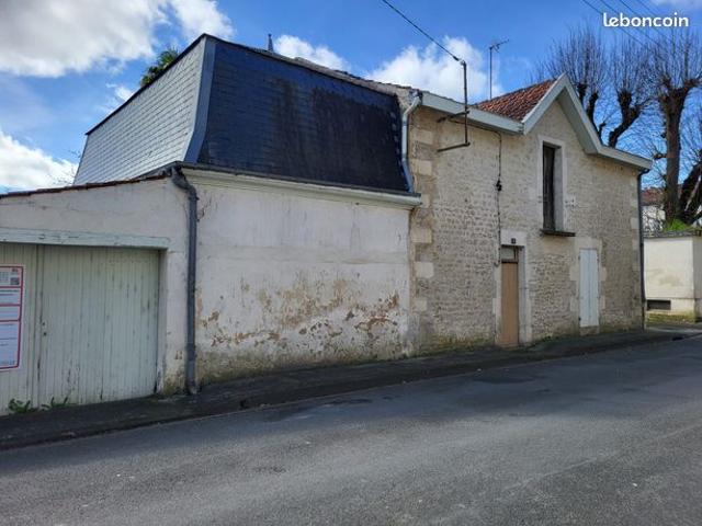 Maison vente à Saint-Jean-d'Angély, Saint-jean-d'angély