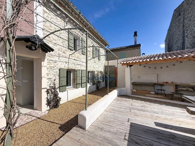 Maison vente à Carpentras, Entrechaux