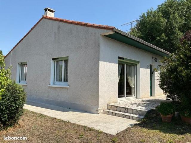 Maison vente à Saintes, Saint-georges-des-coteaux