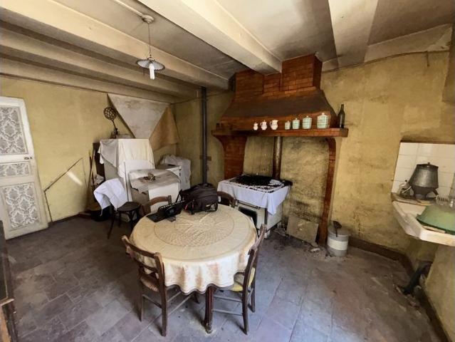 Maison vente à Mècle, Saint-Gervais-sur-Mare