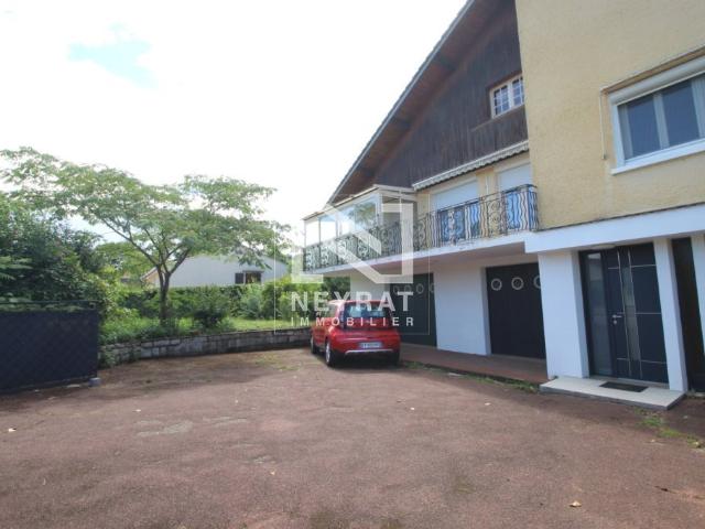 Maison location à Louhans-Châteaurenaud, Sainte-croix