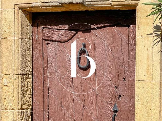 Maison vente à Nîmes, Sabran