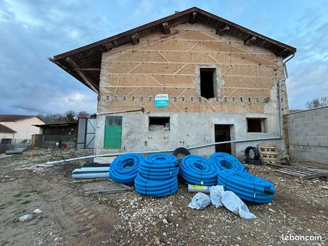Maison vente à Belley, Bourg-saint-christophe
