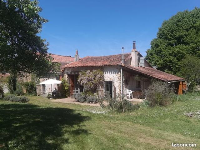 Maison vente à Confolens, Nieuil