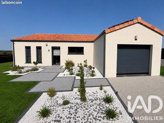 Maison vente à Parthenay, Pompaire