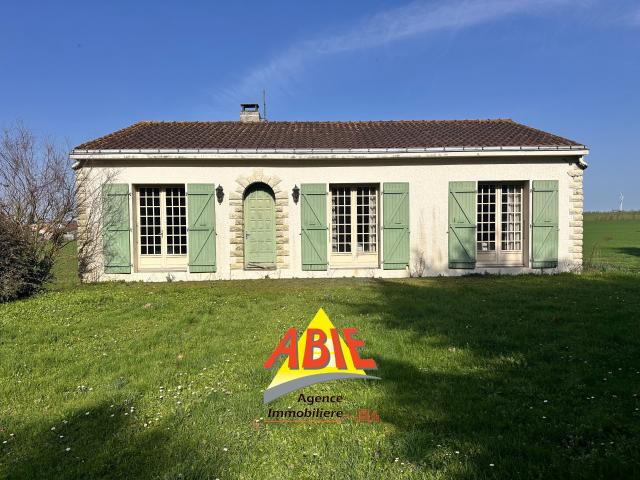 Maison vente à Fontenay-le-Comte, Benet
