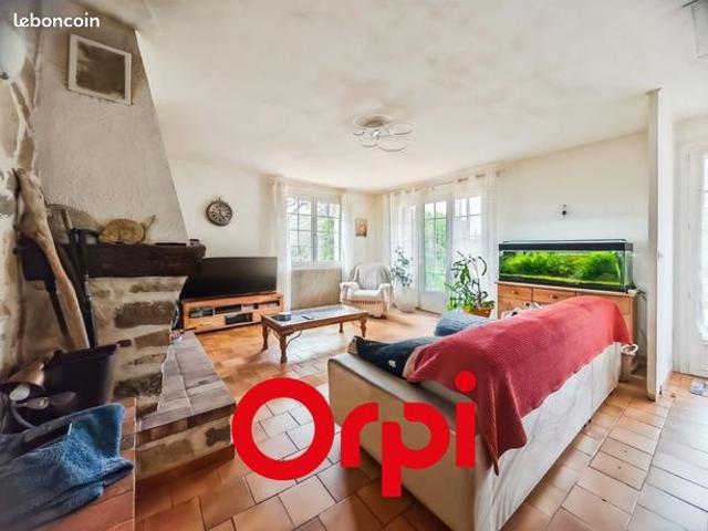 Maison vente à Arrondissement de Toulon, Signes