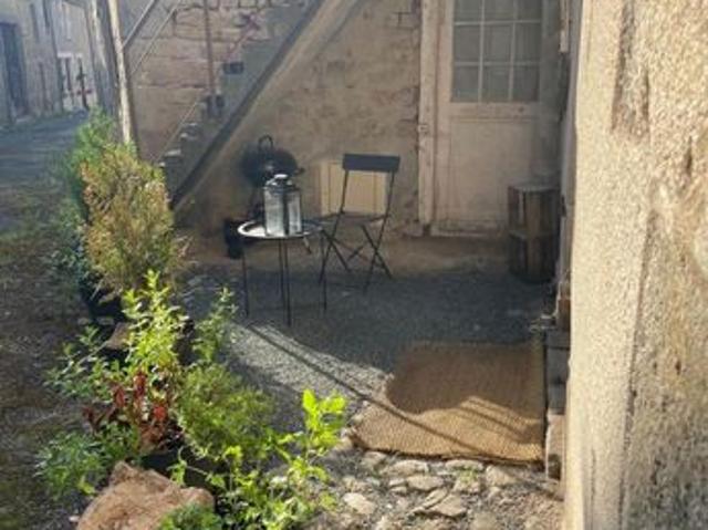 Maison vente à Aubusson, Chénérailles