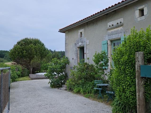 Maison vente à Angoulême, Bessac