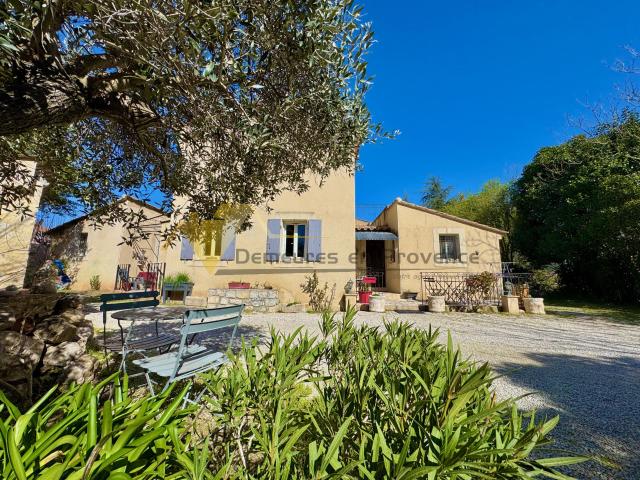 Maison vente à Carpentras, Sablet