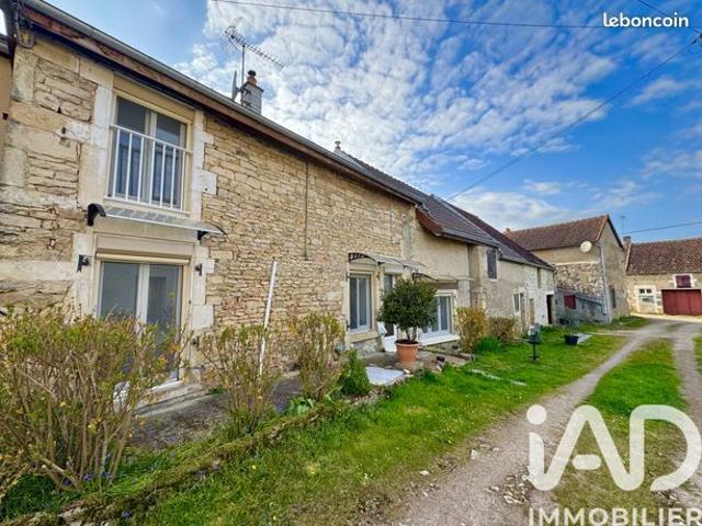 Maison vente à Clamecy, Amazy