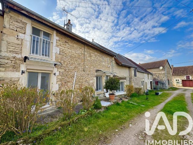 Maison vente à Clamecy, Amazy