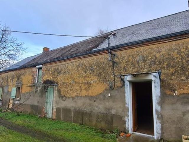 Maison vente à La Flèche, Louailles