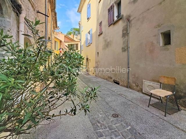 Maison vente à Arrondissement de Toulon, Solliès-ville
