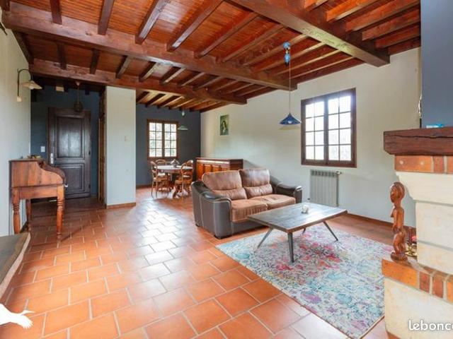 Maison vente à Mirande, Lasseube-propre