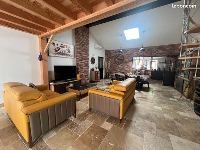 Maison vente à Saintes, Cozes