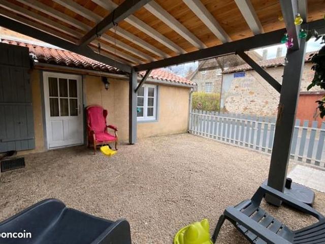 Maison vente à Confolens